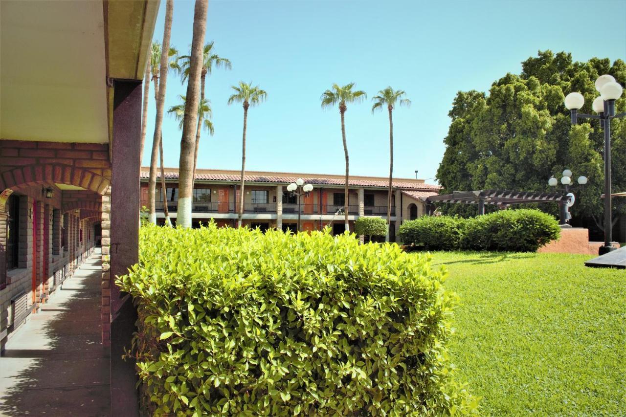 Hotel Colonial Mexicali Exterior foto